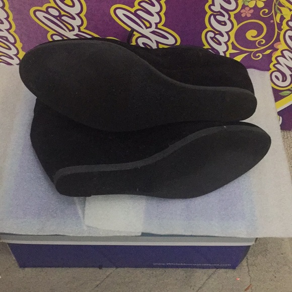 Nice faux suede booties - Picture 5 of 6